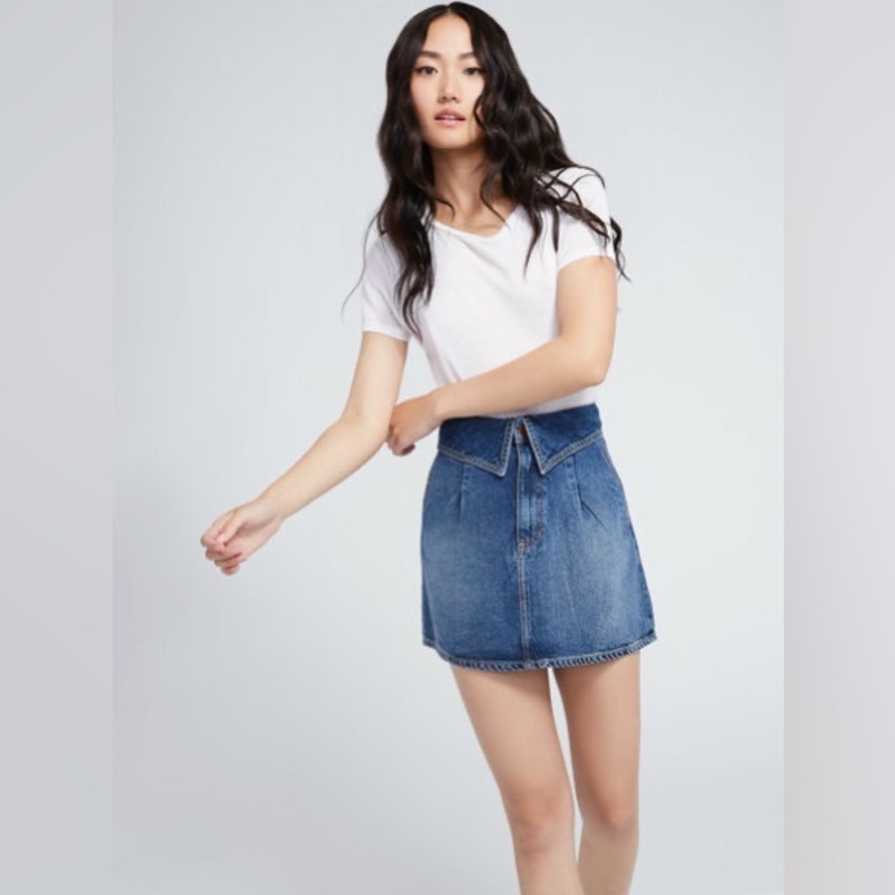Alice + Olivia Collar Denim Skirt - 26